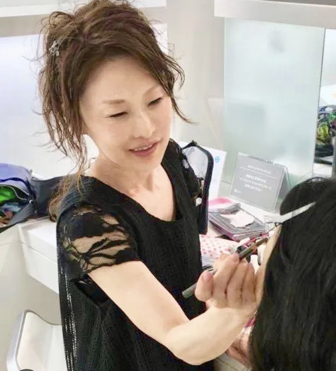 有吉 奈津子